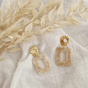 Boucles d'oreilles Suzette Lait/ feuille or