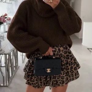 Pull col roulé marron